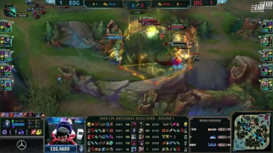 我在斗鱼看英雄联盟官方赛事直播英雄联盟