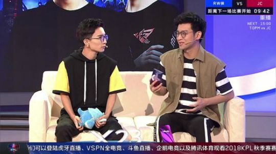 登月团丶离去发布了一个斗鱼视频2018-09-27