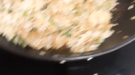 吃饭中午买的不好吃自己炒一下[奋斗]