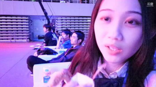 wesg现场 女主播又来了 2018-10-03 18点场