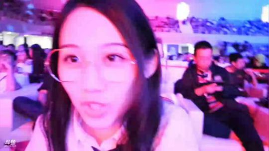 wesg现场 女主播又来了 2018-10-03 18点场