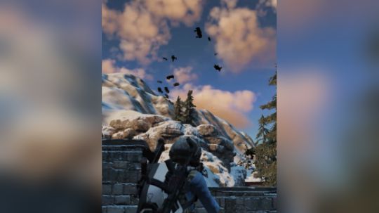 不自瞄，不锁头，不开枪，用？砸死你！