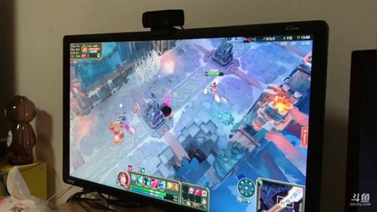 大牙:随便玩玩。 2018-10-04 16点场
