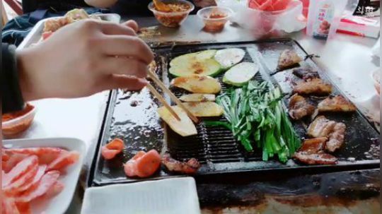 回贵阳老家啦，花溪烧烤 2018-10-04 13点场