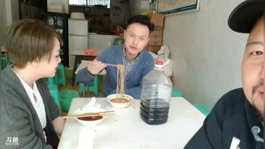 欢迎靓大爷和梦媛过来玩（∩▽∩） 2018-10-04 12点场