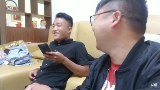 下雨在家聊聊天 2018-10-08 20点场