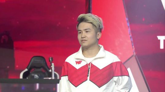 登月团丶离去发布了一个斗鱼视频2018-10-11