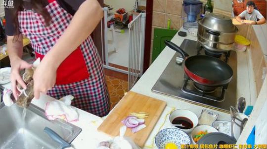 大鹏7889发布了一个斗鱼视频2018-10-15