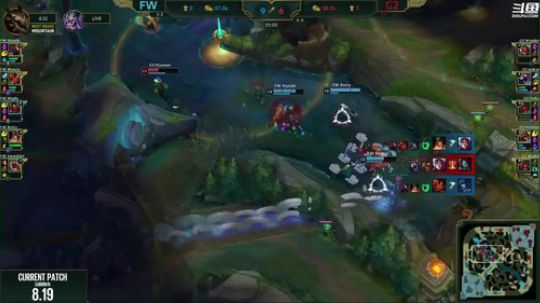 我在斗鱼看英雄联盟官方赛事直播英雄联盟