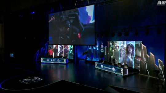 Smlia丶卡布奇诺发布了一个斗鱼视频2018-10-17