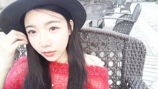 HHHISHHH发布了一个斗鱼视频2018-10-18