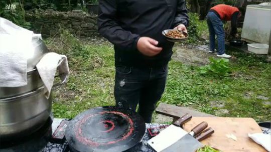 高山人家，乡民的晚餐 2018-10-18 16点场