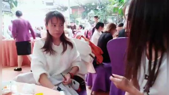 肖淑洁生命中的光和盐发布了一个斗鱼视频2018-10-18