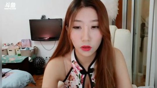 August丶21th发布了一个斗鱼视频2018-10-20