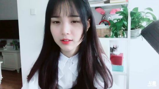 我在斗鱼看可爱的圆圆啊直播颜值横屏