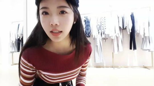 小姨子：饼干店关门那我们逛逛吧 2018-10-20 17点场