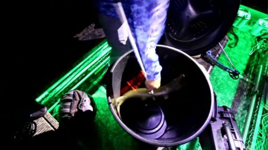 【油管搬运】美女来告诉你：弓箭才是捕鱼的神器