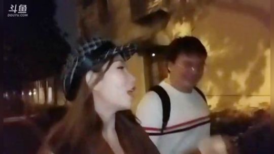燕落庭前问君愁发布了一个斗鱼视频2018-10-22