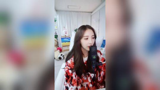 花街灯如昼zz发布了一个斗鱼视频2018-10-22