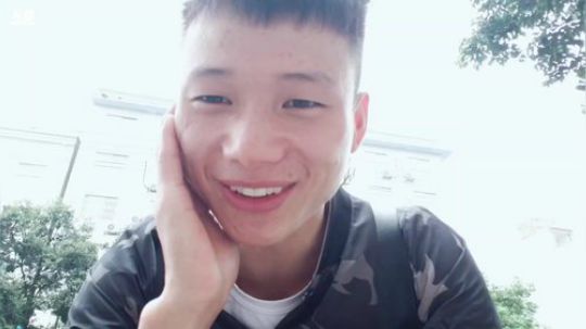 出发去武汉。 2018-10-23 15点场