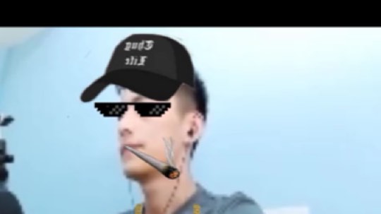我是预言男刀，所向无敌！
