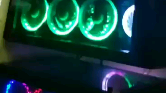 机箱