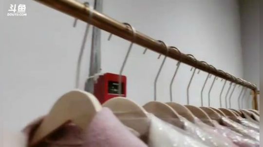 HHHISHHH发布了一个斗鱼视频2018-10-24