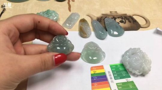 HHHISHHH发布了一个斗鱼视频2018-10-25