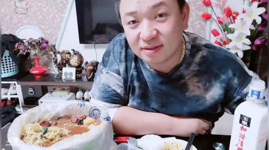 【直播时刻】指法芬芳郭老二 20180521 20点场