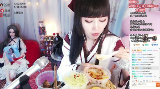 洛洛的吃播时间-粥小菜