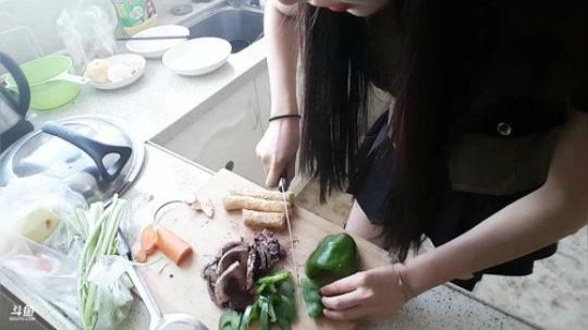 丿Good丶发布了一个斗鱼视频2018-10-27