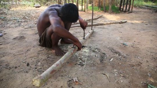 【原始进化】制造独轮手推车.