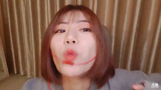 我本善良72发布了一个斗鱼视频2018-10-27