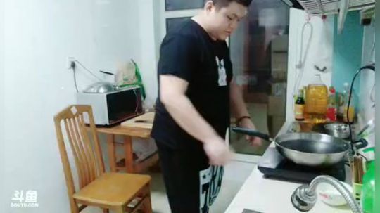 【二狗食堂】东北特色菜 锅包肉！地三鲜！ 2018-10-26 18点场