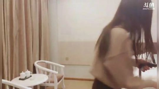 我本善良72发布了一个斗鱼视频2018-10-28