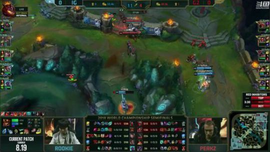 我在斗鱼看英雄联盟官方赛事直播英雄联盟