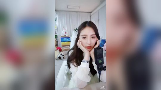花街灯如昼zz发布了一个斗鱼视频2018-10-29