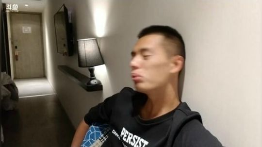 雨中等你666发布了一个斗鱼视频2018-10-30