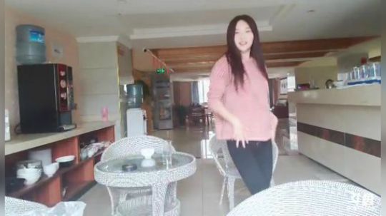 肖淑洁生命中的光和盐发布了一个斗鱼视频2018-10-30