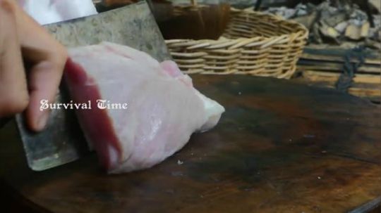 【荒野基友】~蛇皮不只有走位~还可以做香肠~