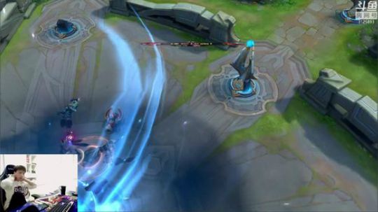 我在斗鱼看少年不太冷Rex直播王者荣耀