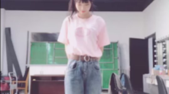 小肉球阿发布了一个斗鱼视频2018-10-31
