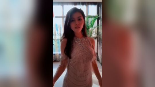 直播开启，有问必答接号三天王者
