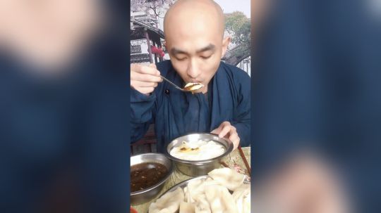 【佛系吃播】佛系吃播一切都显得那么清流