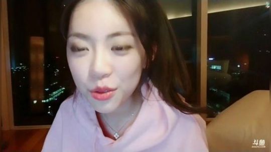 格莱美发布了一个斗鱼视频2018-11-03