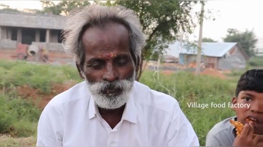 【印度六爷】酥脆的鸡胸肉条，过程很简单，你也可以制作