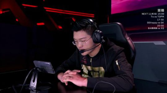 登月团丶离去发布了一个斗鱼视频2018-11-03