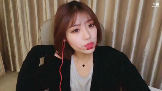 我本善良72发布了一个斗鱼视频2018-11-04