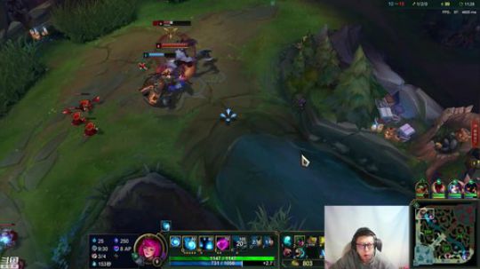 HHHISHHH发布了一个斗鱼视频2018-11-04