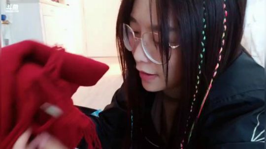 肖淑洁生命中的光和盐发布了一个斗鱼视频2018-11-05